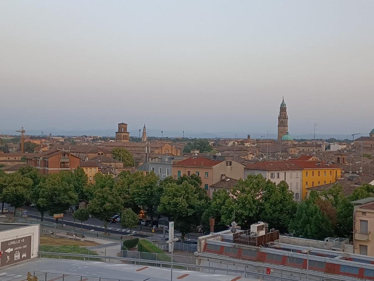 Appartamento Violet - Parma Exterior photo